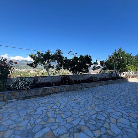 Amazing Familiar Apartments And Rooms Sarande Exterior photo